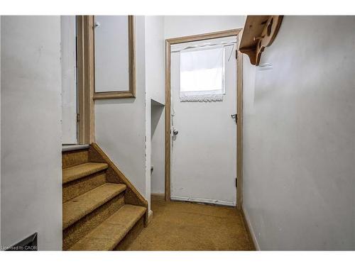 626 Iroquois Avenue, Ancaster, ON - Indoor Photo Showing Other Room
