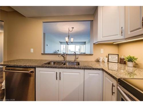 2203-6 Willow Street, Waterloo, ON - Indoor Photo Showing Kitchen With Double Sink