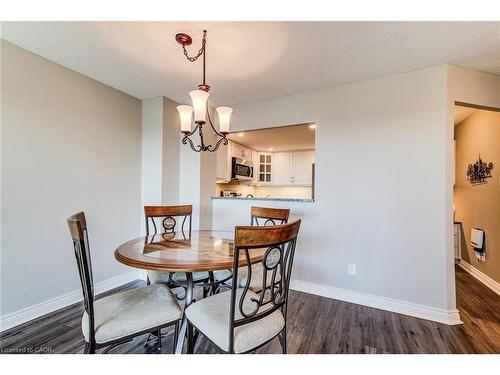 2203-6 Willow Street, Waterloo, ON - Indoor Photo Showing Dining Room