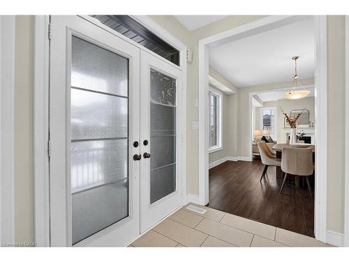 47 Pagebrook Crescent, Hamilton, ON - Indoor Photo Showing Other Room