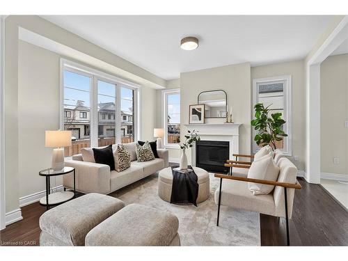 47 Pagebrook Crescent, Hamilton, ON - Indoor Photo Showing Living Room With Fireplace