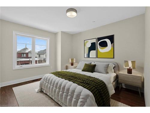 47 Pagebrook Crescent, Hamilton, ON - Indoor Photo Showing Bedroom