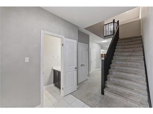 17 Dennis Drive, Smithville, ON - Indoor Photo Showing Other Room