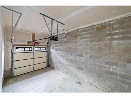 17 Dennis Drive, Smithville, ON - Indoor Photo Showing Garage