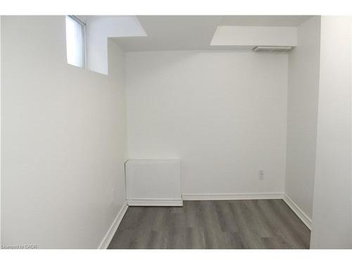 2-696 Ninth Avenue, Hamilton, ON - Indoor Photo Showing Other Room