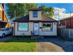 558 Barnaby Street  Hamilton, ON L8H 6T9