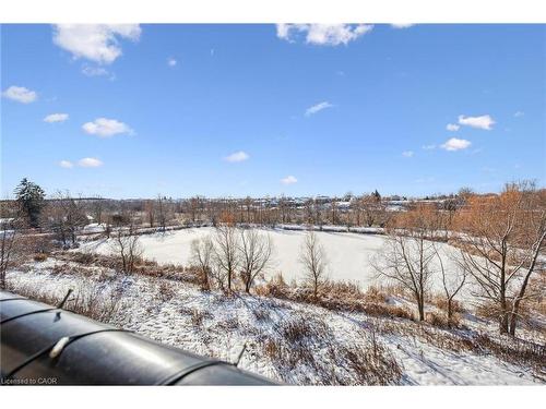 333-1077 Gordon Street, Guelph, ON - Outdoor With View
