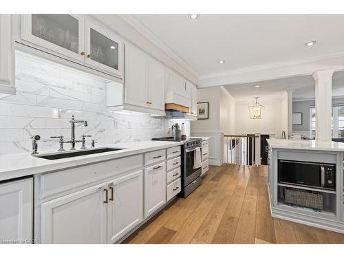 16 Forestgate Drive, Hamilton, ON - Indoor Photo Showing Kitchen With Upgraded Kitchen