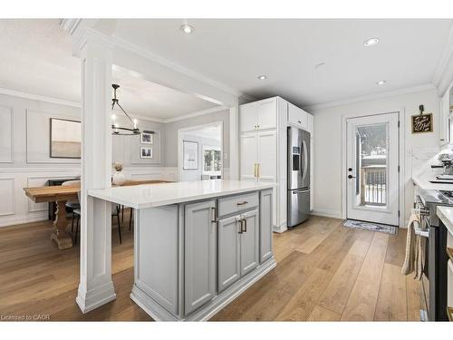 16 Forestgate Drive, Hamilton, ON - Indoor Photo Showing Kitchen With Upgraded Kitchen