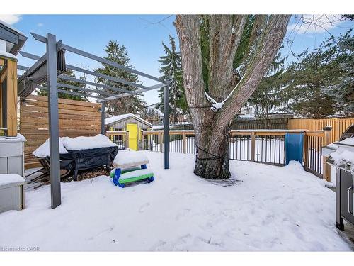 16 Forestgate Drive, Hamilton, ON - Outdoor