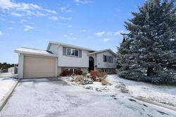 18 Ross Street  Waterford, ON N0E 1Y0