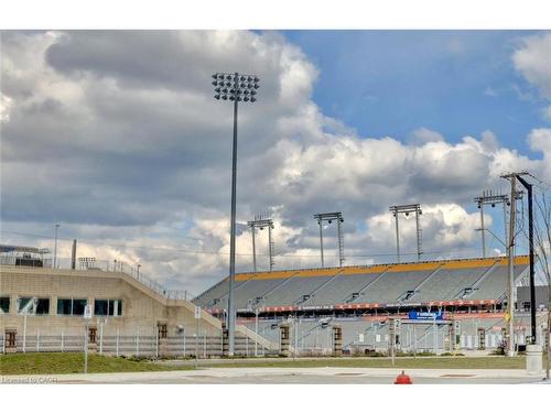 895 Barton Street E, Hamilton, ON - Outdoor With View