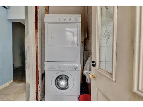 895 Barton Street E, Hamilton, ON - Indoor Photo Showing Laundry Room