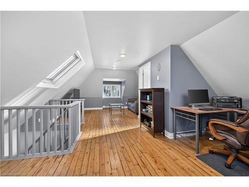 90 Blake Street, Hamilton, ON - Indoor Photo Showing Office