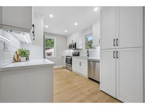 56 Dover Street, Waterloo, ON - Indoor Photo Showing Kitchen With Stainless Steel Kitchen