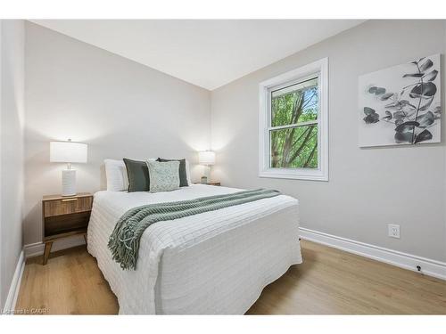 56 Dover Street, Waterloo, ON - Indoor Photo Showing Bedroom