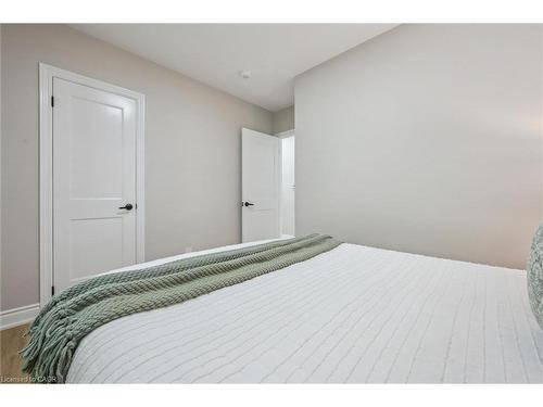 56 Dover Street, Waterloo, ON - Indoor Photo Showing Bedroom