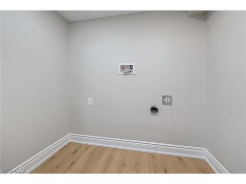 56 Dover Street, Waterloo, ON - Indoor Photo Showing Other Room