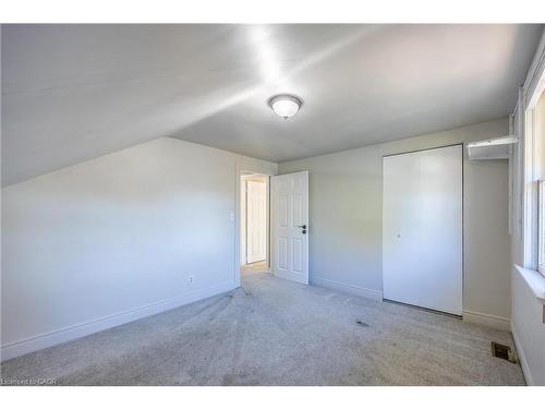 17 Mechanic Street W, Waterford, ON - Indoor Photo Showing Other Room