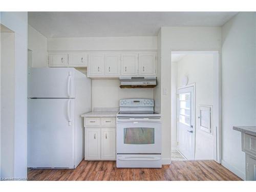 24 Prince Street, Kitchener, ON - Indoor Photo Showing Kitchen