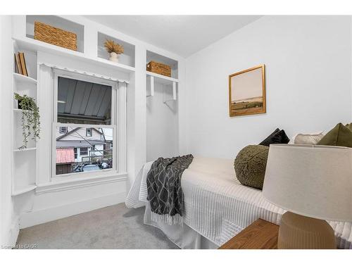 11 Ford Street, Hamilton, ON - Indoor Photo Showing Other Room