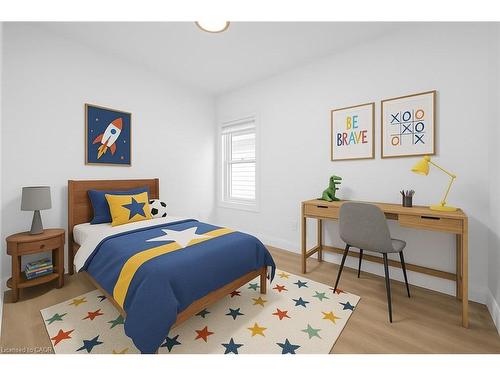 96 London Street N, Hamilton, ON - Indoor Photo Showing Bedroom