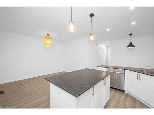 96 London Street N, Hamilton, ON - Indoor Photo Showing Kitchen