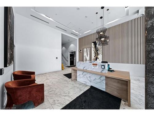 1212-5 Wellington Street S, Kitchener, ON - Indoor