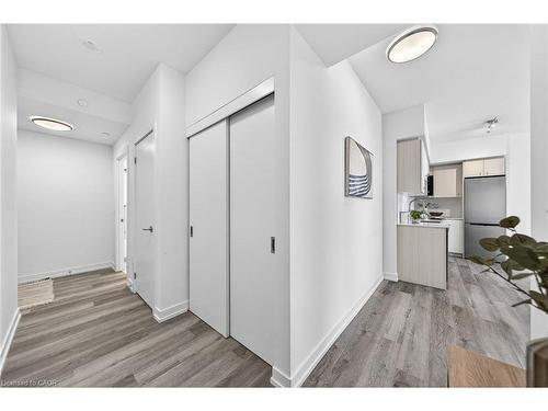 1212-5 Wellington Street S, Kitchener, ON - Indoor