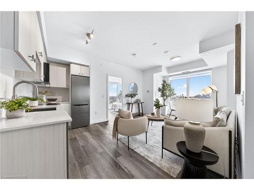 1212-5 Wellington Street S, Kitchener, ON - Indoor Photo Showing Other Room