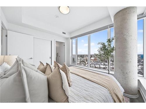 1212-5 Wellington Street S, Kitchener, ON - Indoor