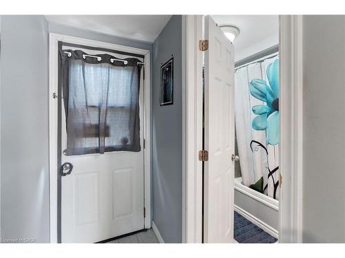 23 Railway Street, Hagersville, ON - Indoor