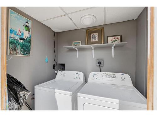 23 Railway Street, Hagersville, ON - Indoor Photo Showing Laundry Room