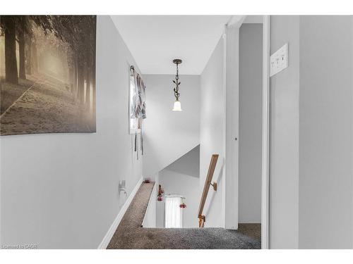 143 Walter Avenue S, Hamilton, ON - Indoor Photo Showing Other Room