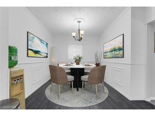 143 Walter Avenue S, Hamilton, ON - Indoor Photo Showing Dining Room