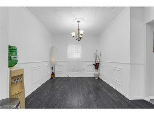 143 Walter Avenue S, Hamilton, ON - Indoor Photo Showing Other Room