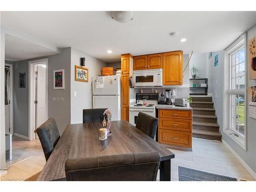 23 Railway Street, Hagersville, ON - Indoor