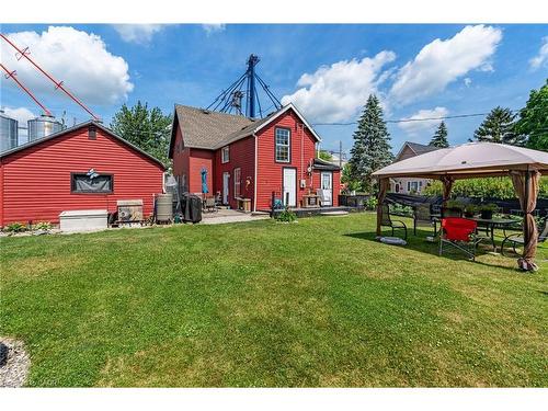 23 Railway Street, Hagersville, ON - Outdoor