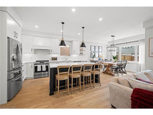 215 Timber Trail Road, Elmira, ON - Indoor Photo Showing Kitchen With Upgraded Kitchen