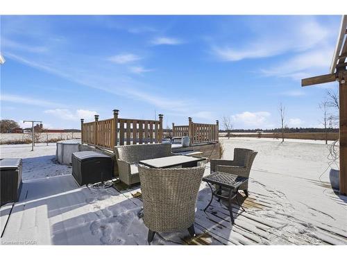 5940 Young Street, Grimsby, ON - Outdoor With Deck Patio Veranda