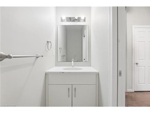 126 Tartan Avenue, Kitchener, ON - Indoor Photo Showing Bathroom