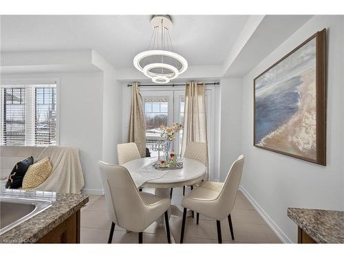 9 Hedges Crescent, Hamilton, ON - Indoor Photo Showing Dining Room