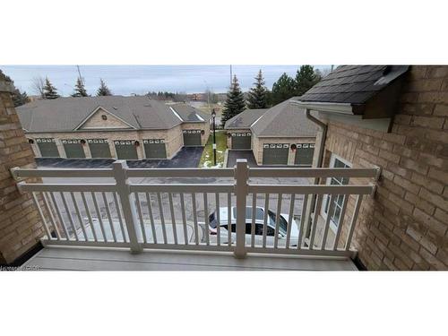 520 Silken Lauamnn Drive, Newmarket, ON - Outdoor