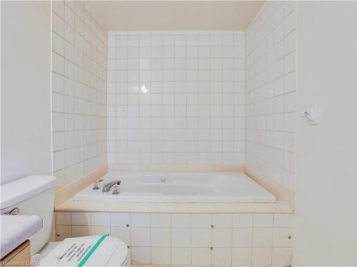 67 Northmanor Crescent, Kitchener, ON - Indoor Photo Showing Bathroom