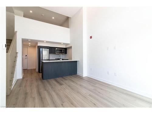 108-312 Erb Street W, Waterloo, ON - Indoor Photo Showing Kitchen
