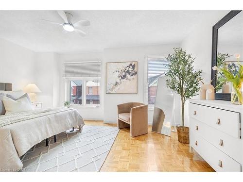 336 Emerald Street N, Hamilton, ON - Indoor Photo Showing Bedroom