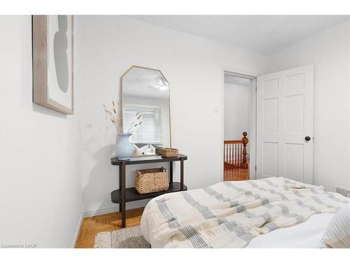 336 Emerald Street N, Hamilton, ON - Indoor Photo Showing Bedroom