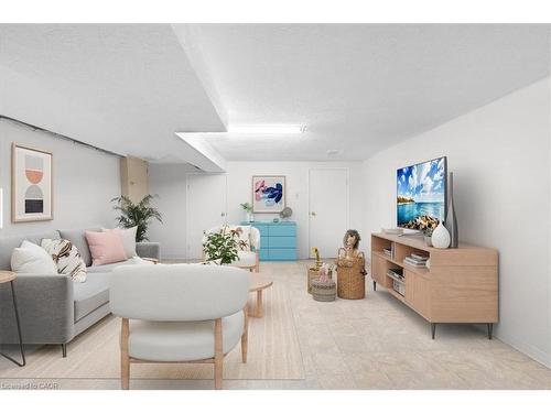 336 Emerald Street N, Hamilton, ON - Indoor