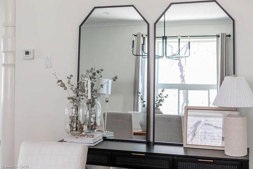 336 Emerald Street N, Hamilton, ON - Indoor