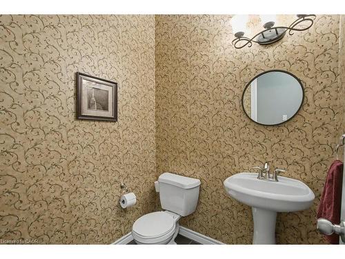 36 Freure Drive, Cambridge, ON - Indoor Photo Showing Bathroom